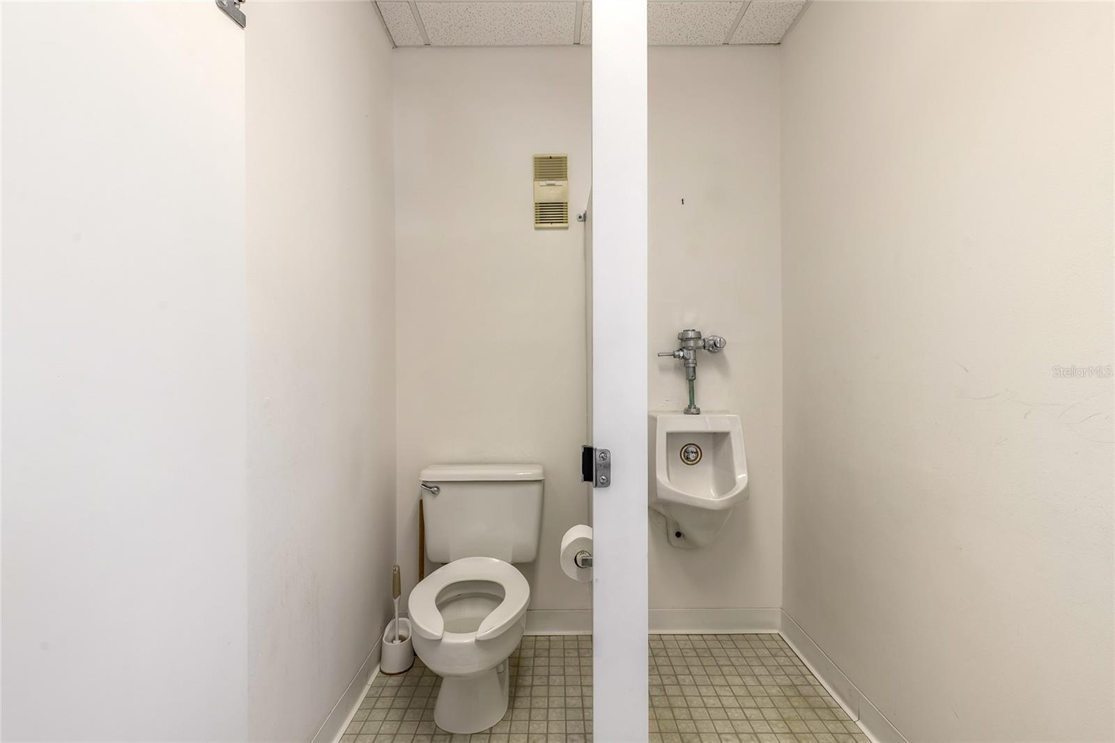ANDREWS NEW SMYRNA - Commercial Sale