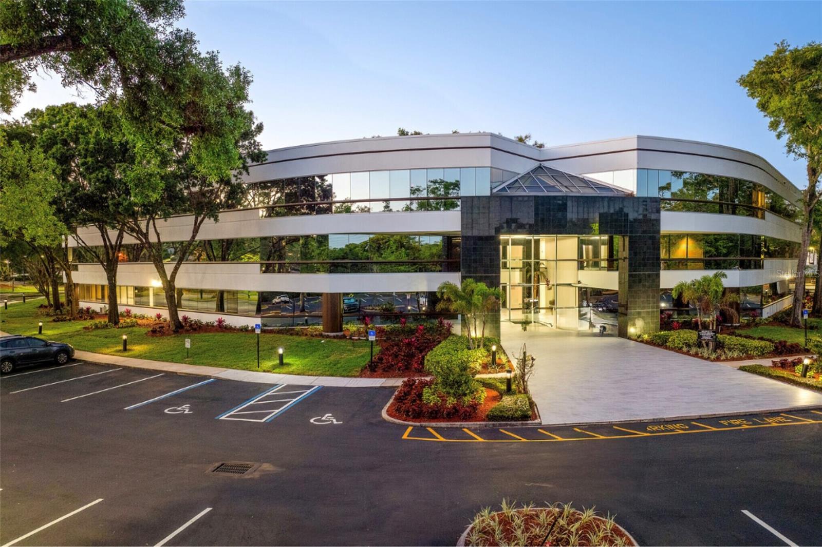 1211 STATE ROAD 436