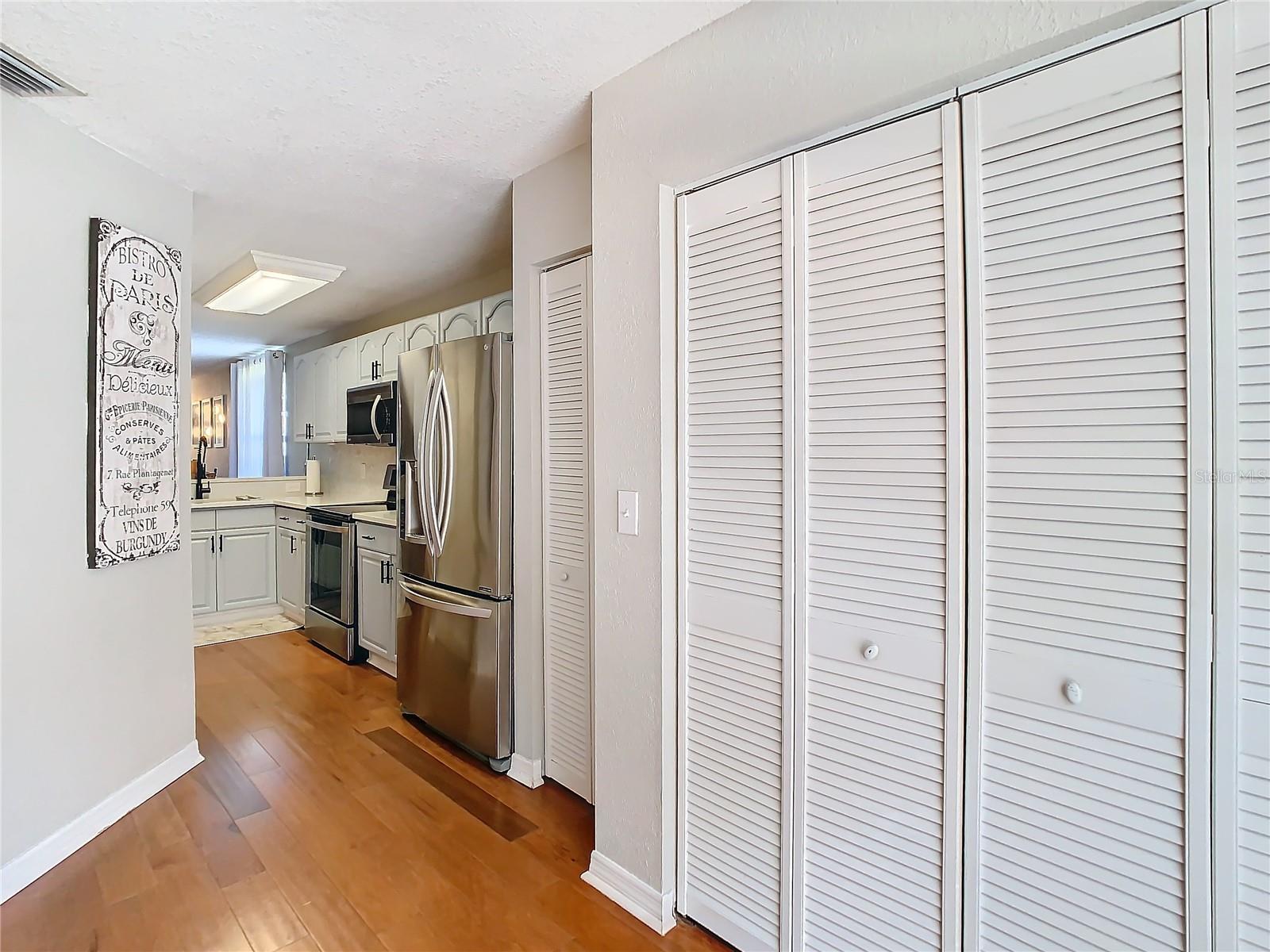 CARROLLWOOD COVE AT EMERALD GR - Residential