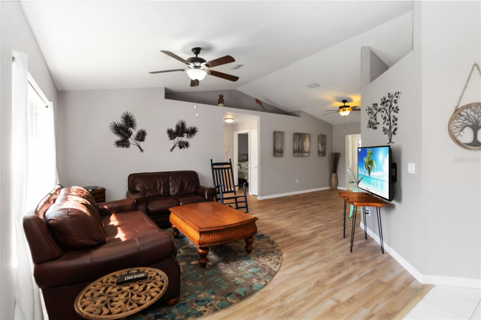 5 BIRD OF PARADISE PLACE