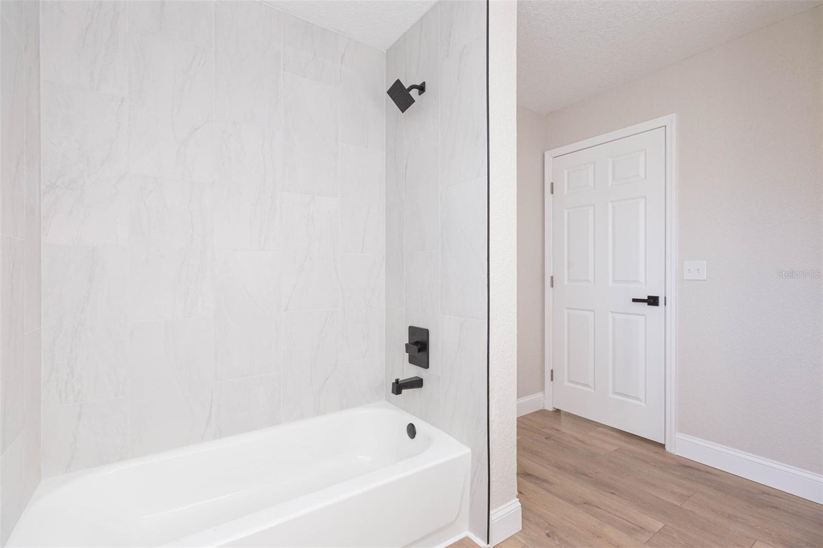 ORANGE VALLEY - Residential