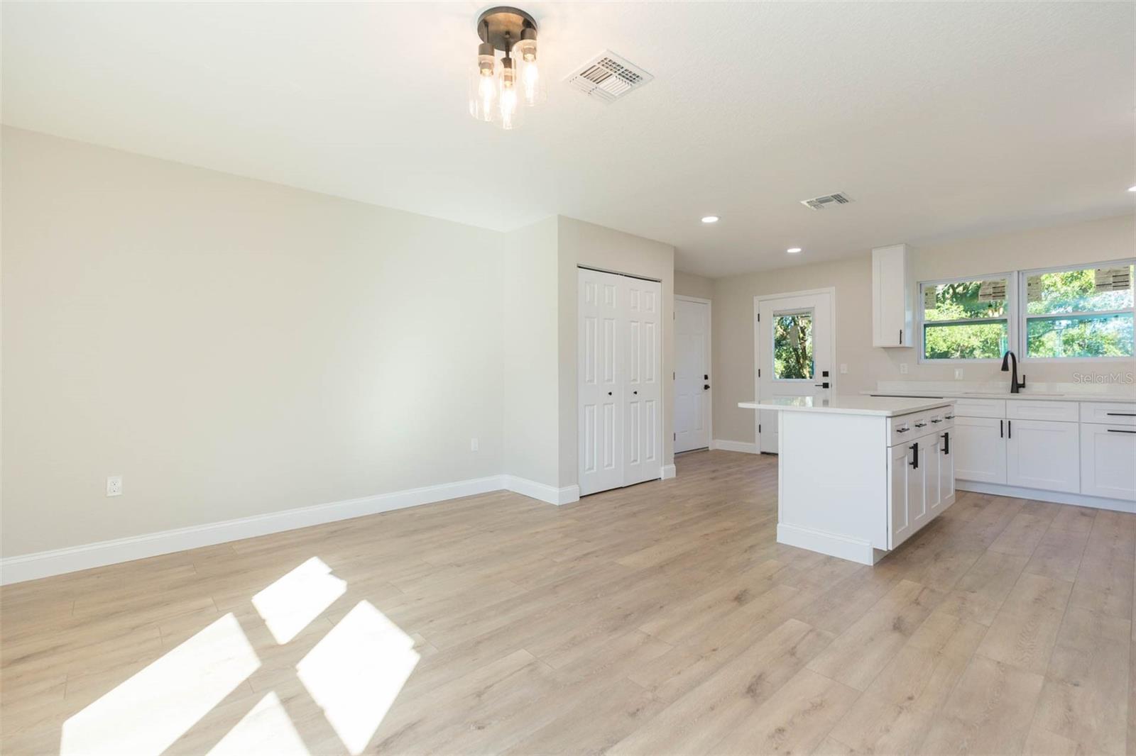 ORANGE VALLEY - Residential