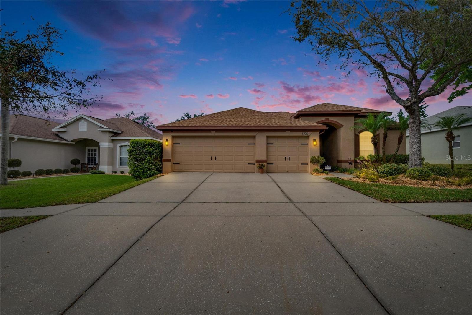 1220 EMERALD HILL WAY