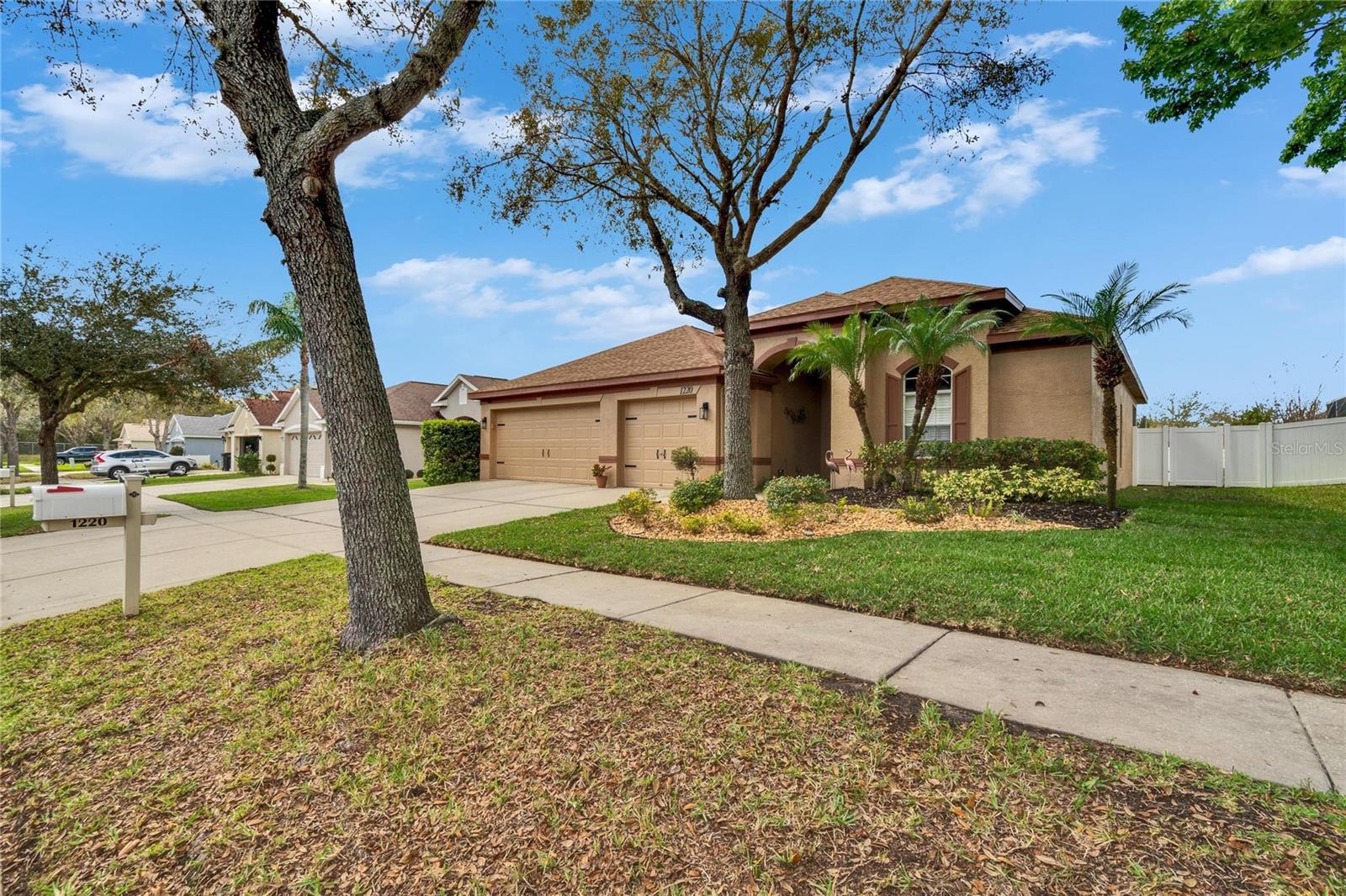 1220 EMERALD HILL WAY