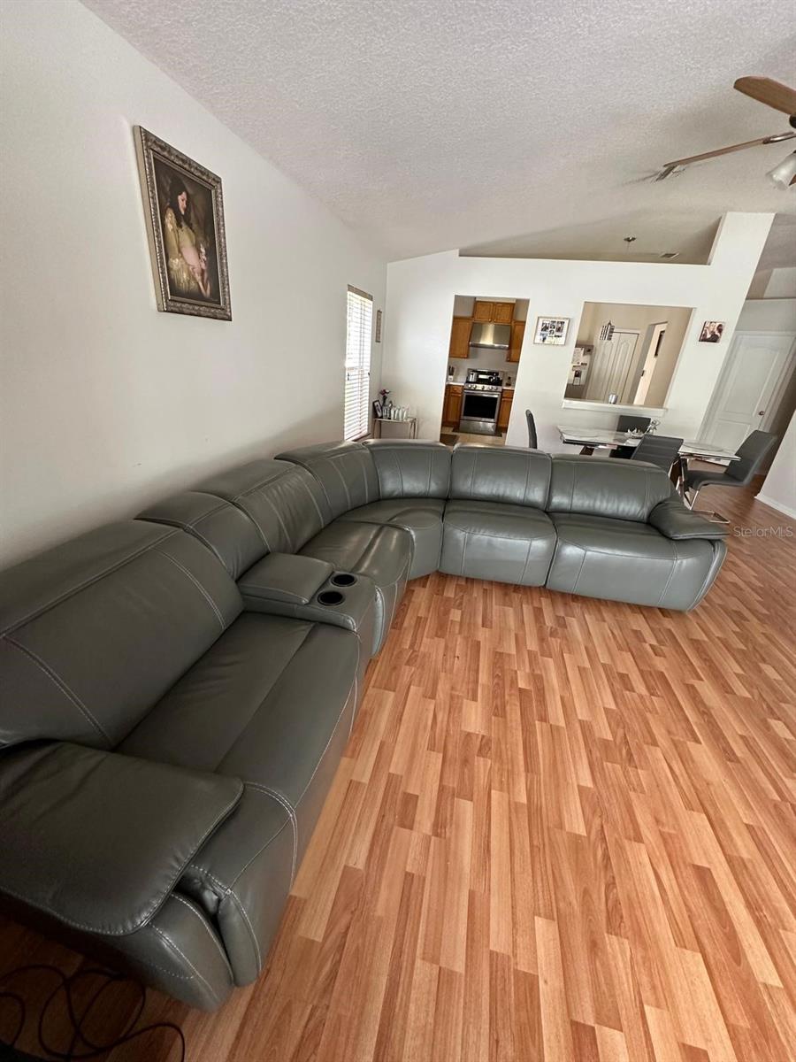 OAKSTEAD PRCL 9 & 10 - Residential Lease