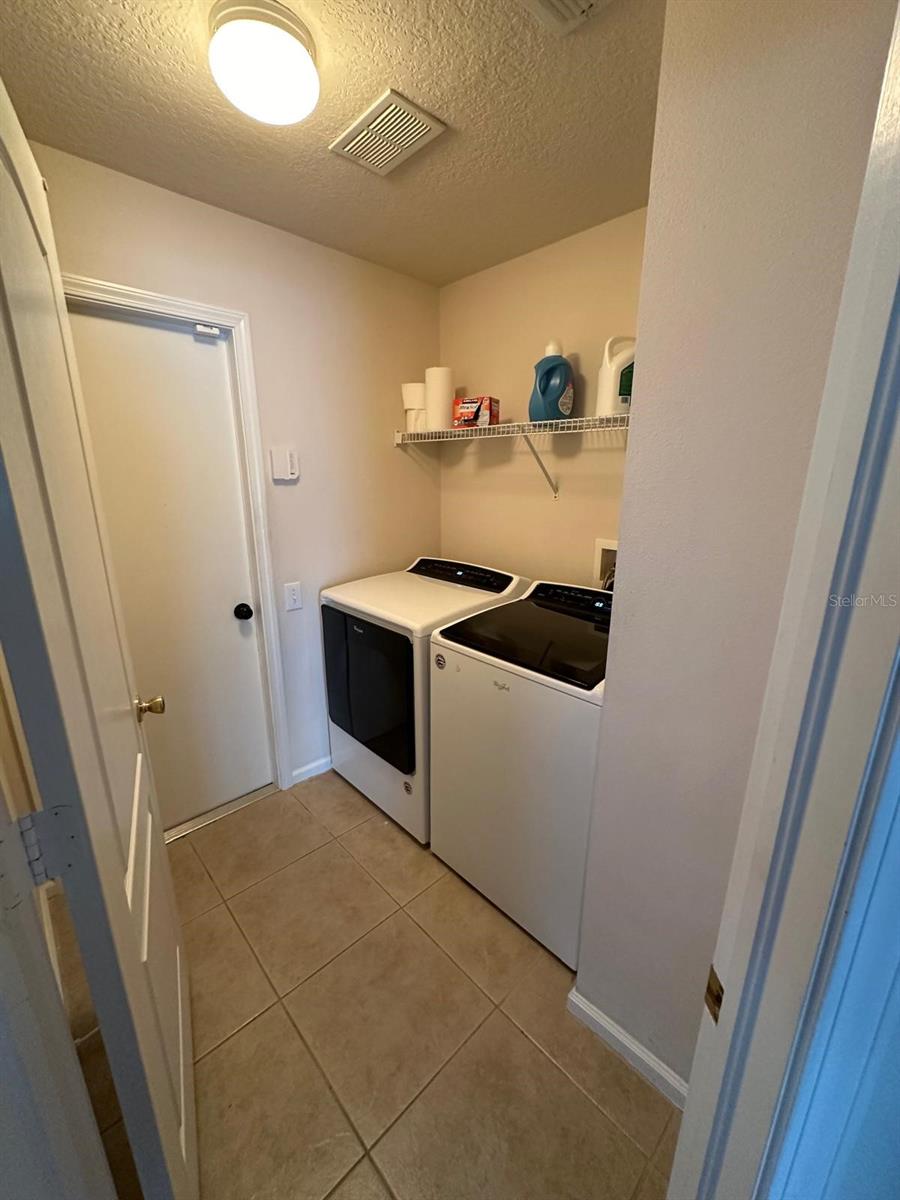 OAKSTEAD PRCL 9 & 10 - Residential Lease