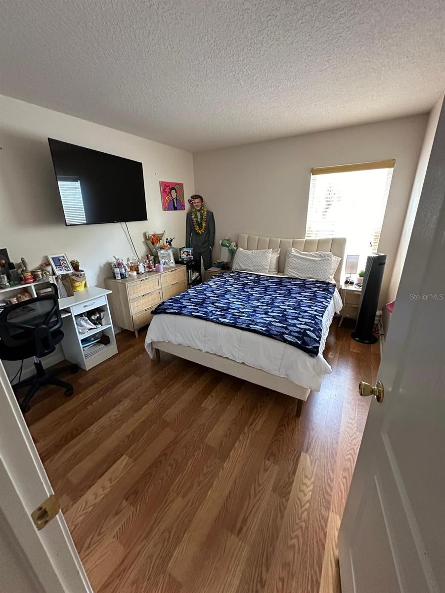 OAKSTEAD PRCL 9 & 10 - Residential Lease