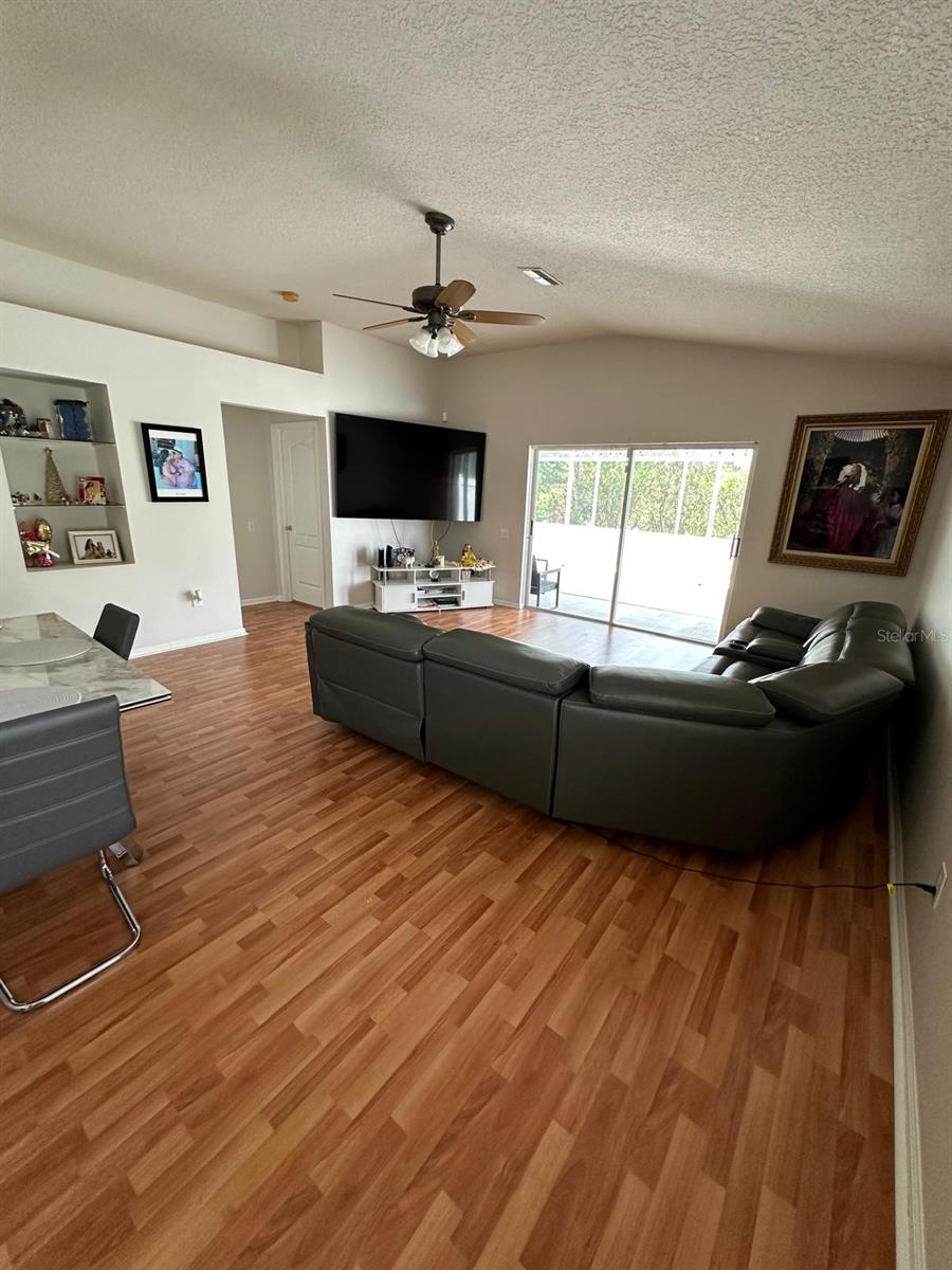 OAKSTEAD PRCL 9 & 10 - Residential Lease