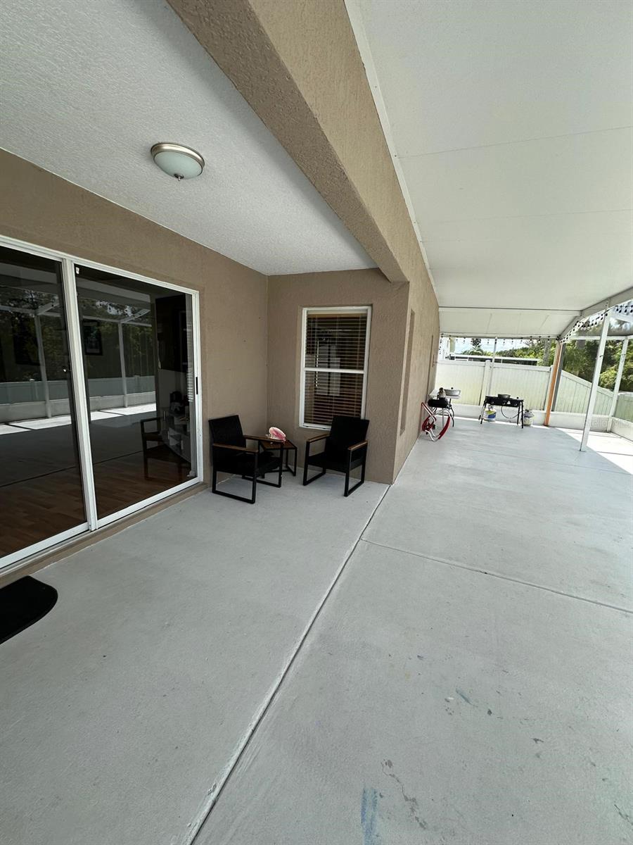 OAKSTEAD PRCL 9 & 10 - Residential Lease