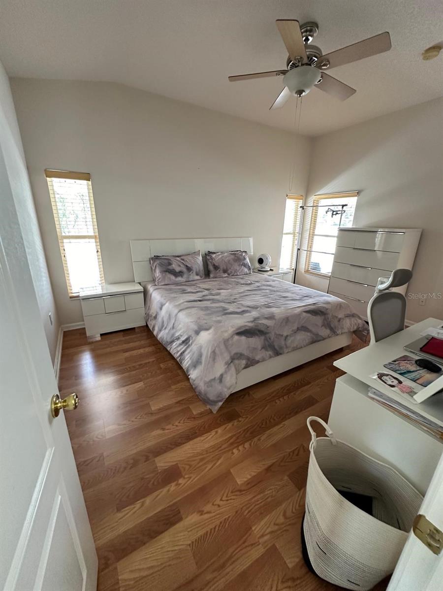 OAKSTEAD PRCL 9 & 10 - Residential Lease