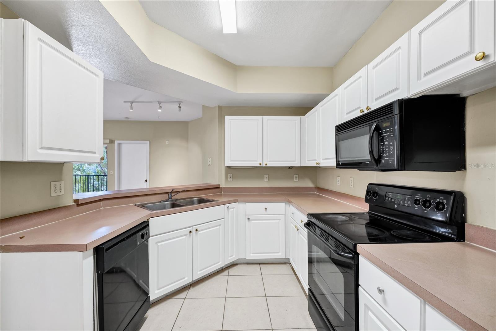 PALMS CLUB CONDO - Residential