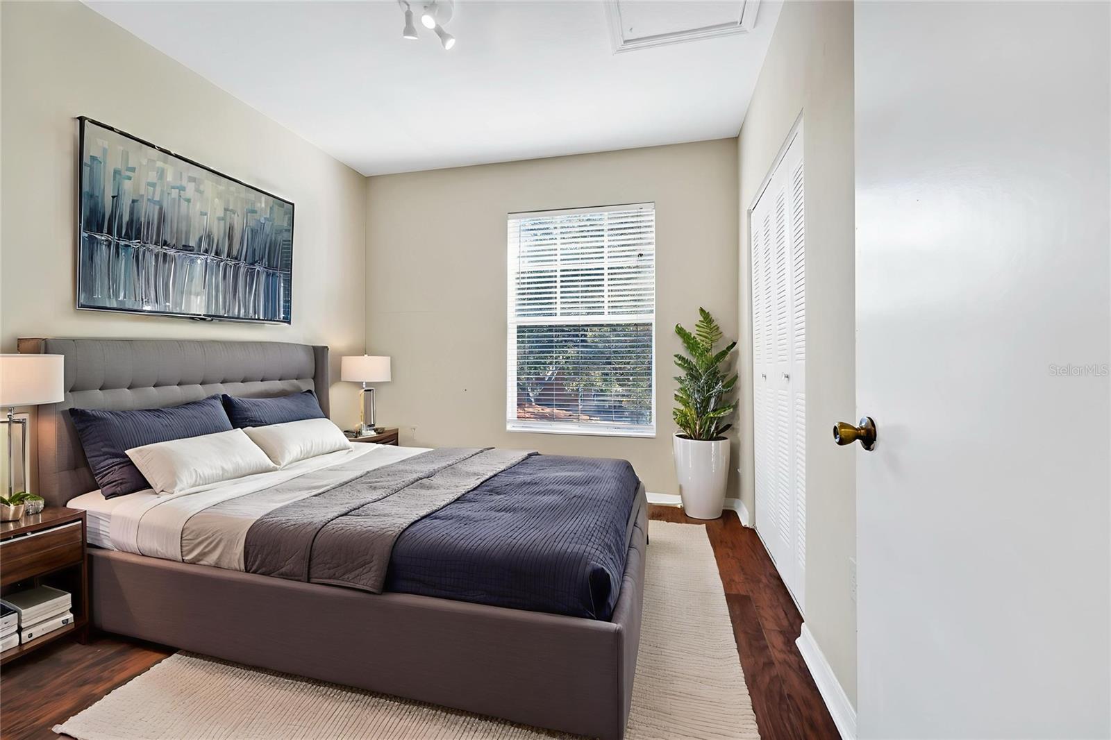 PALMS CLUB CONDO - Residential