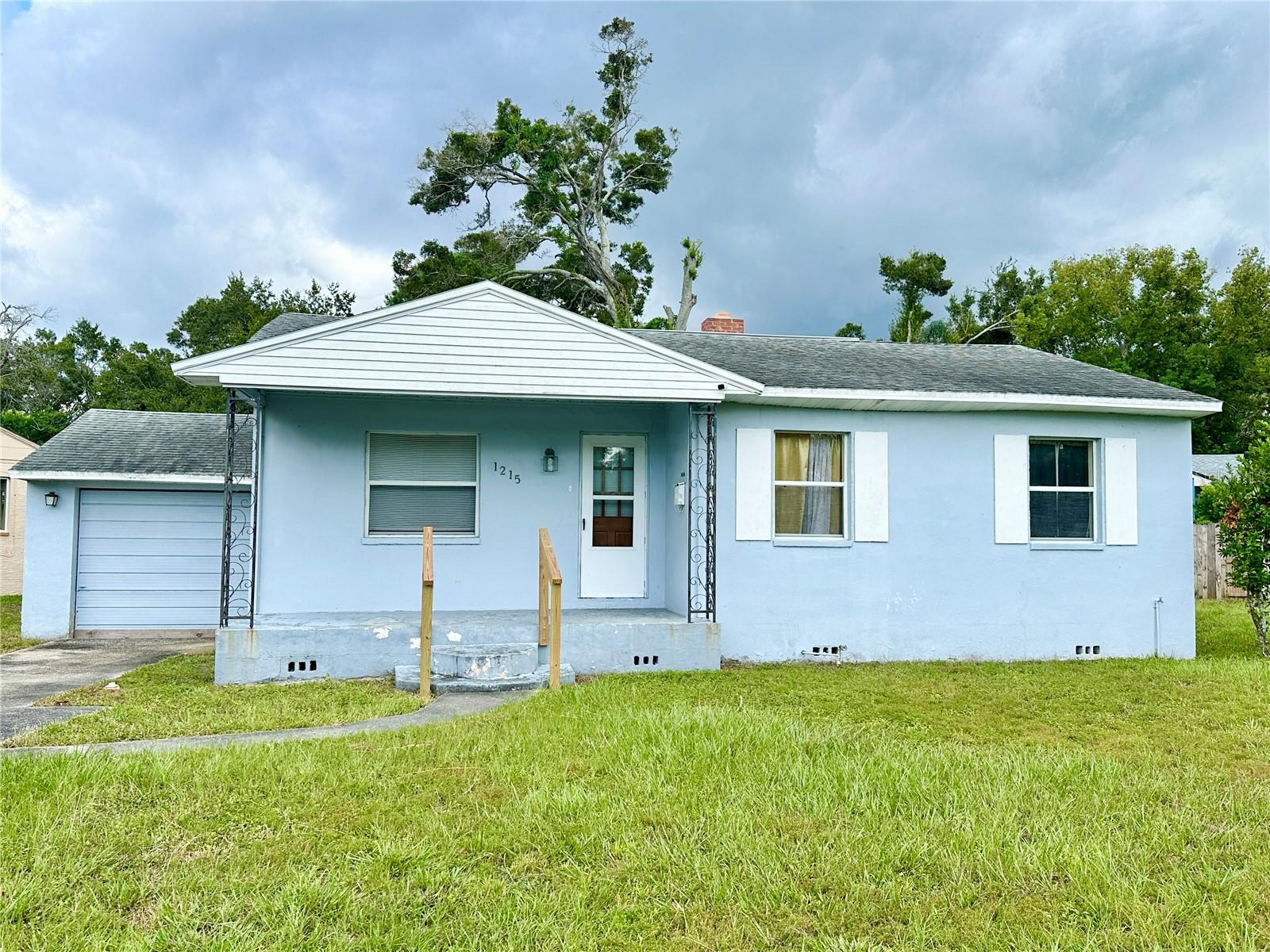 3 bedroom 1 bath on an oversized lot close to everything in Clearwater! Minutes from Clearwater Country Club, downtown Clearwater & the beaches. Perfect starter home on a large corner lot with full kitchen, separate living and dining areas and lots of storage! All 3 bedrooms separated from the main living areas by the hallway and bath. Watch the world go by and the sun set on your front porch. Conveniently located for an easy commute to the airport, downtown Tampa and Tampa International Airport. Enjoy the newly redesigned Coachman Park and The Sound concert venue, and the Clearwater Golf Course—an ideal spot for golf enthusiasts! Quick access to Clearwater Beach, Pier 60, shopping venues, Clearwater Harbor Marina, and the Seminole Street Boat Ramp, coastal living at its finest.