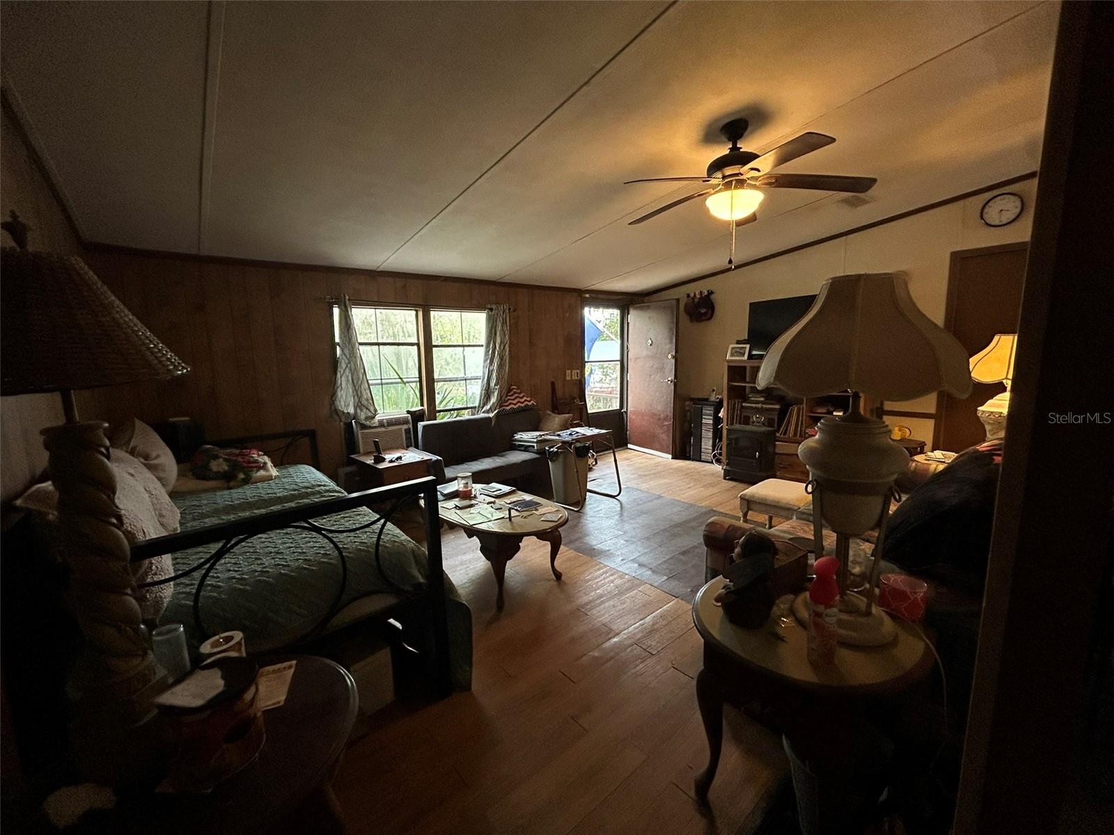 SQUIRREL HAVEN - Residential