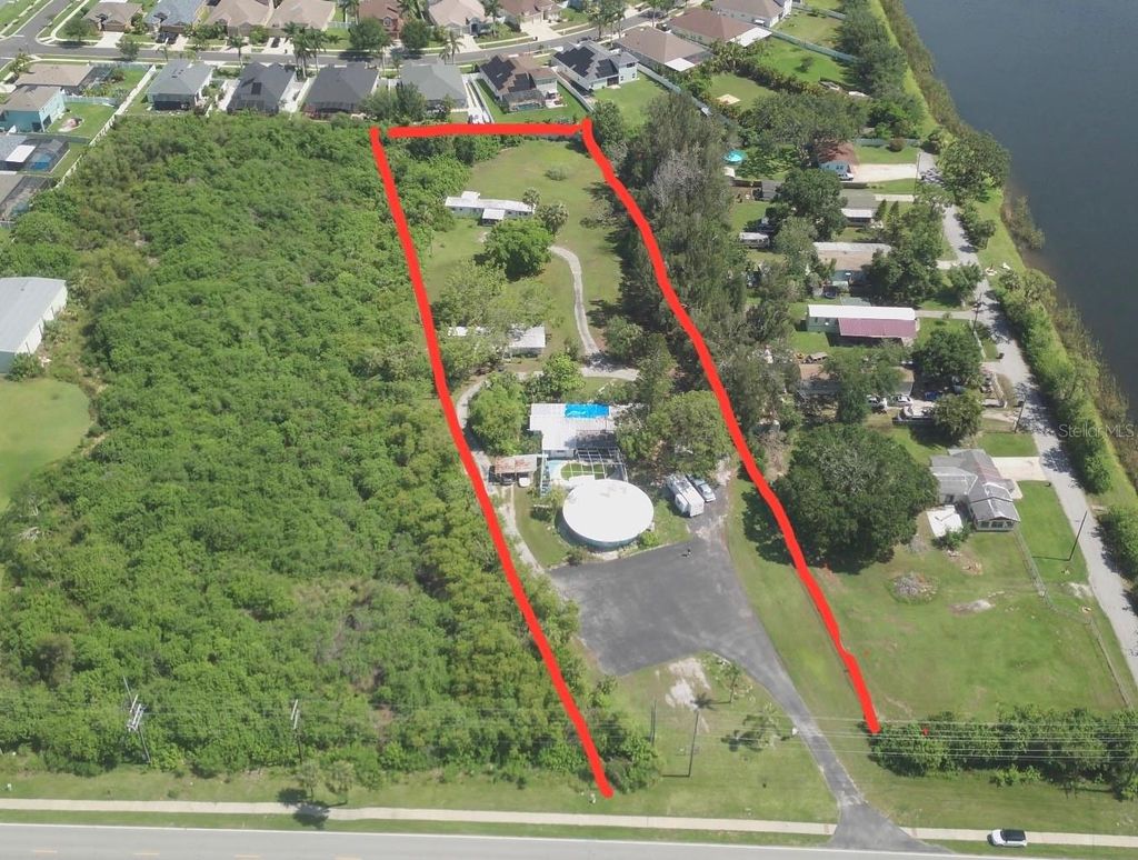 Photo of 1603 W Shell Point Road, Ruskin, FL 33570 (MLS # TB8413715)