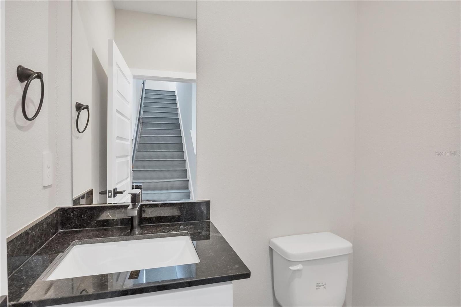 BB LIVING IN WELLEN PARK - Residential Lease
