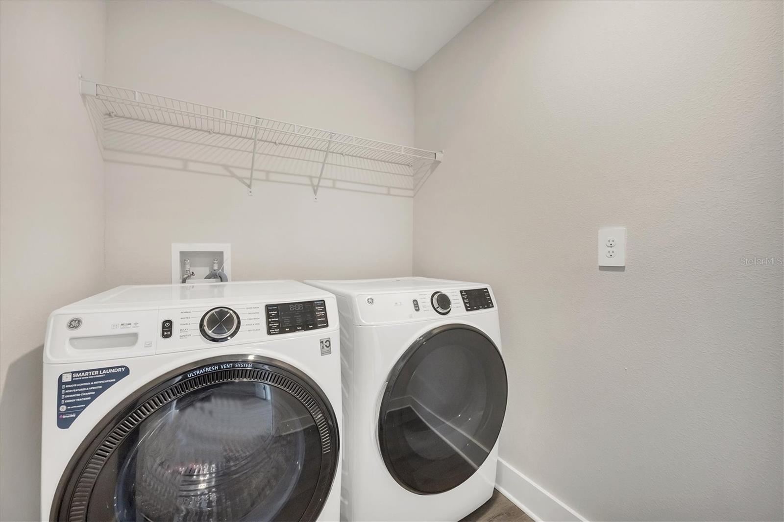 BB LIVING IN WELLEN PARK - Residential Lease