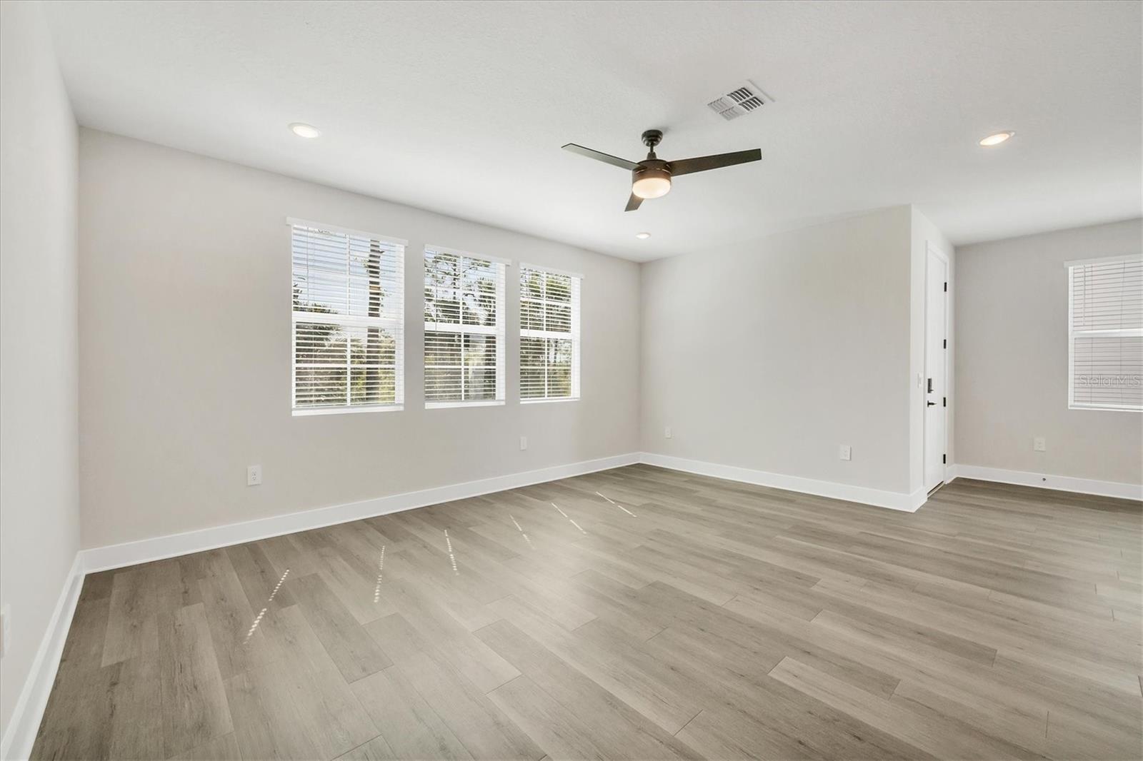 BB LIVING IN WELLEN PARK - Residential Lease