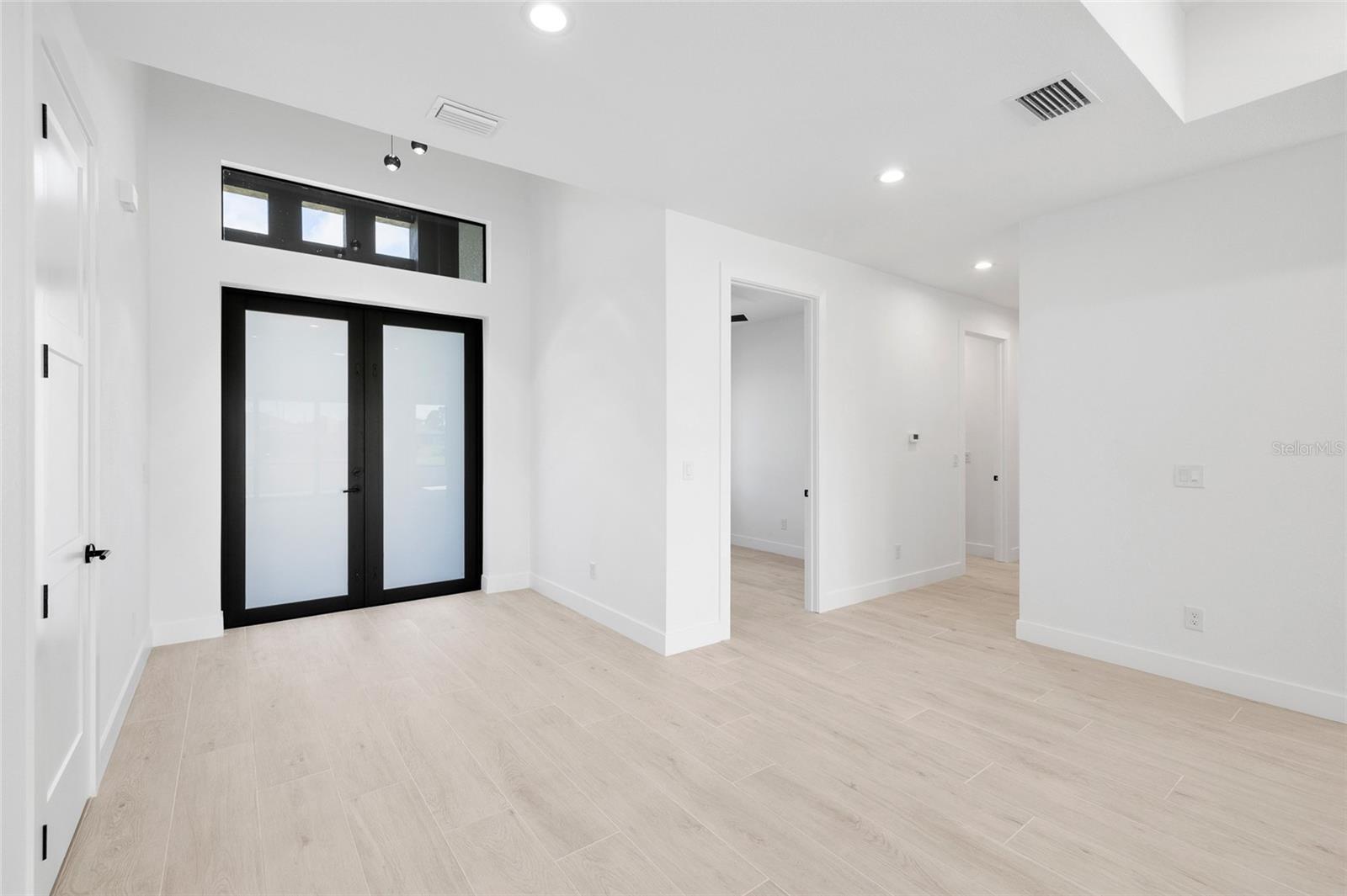 ROTONDA WEST PINE VALLEY - Residential