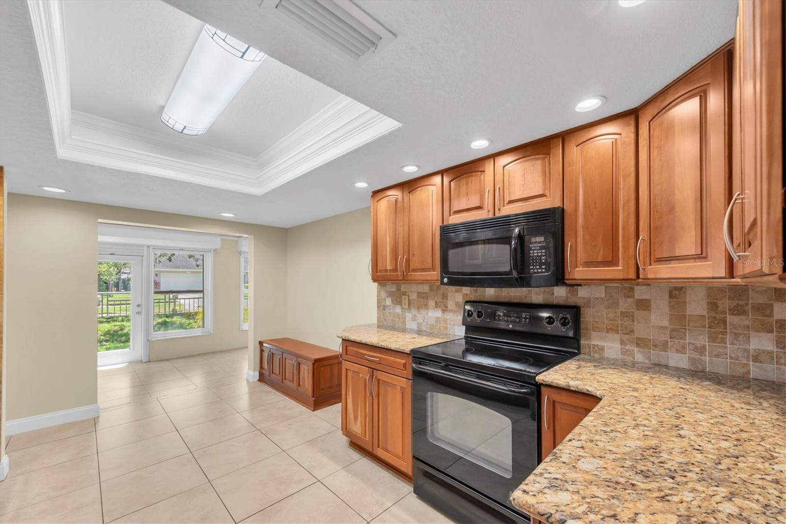 CHATEAUX WOODS CONDO - Residential