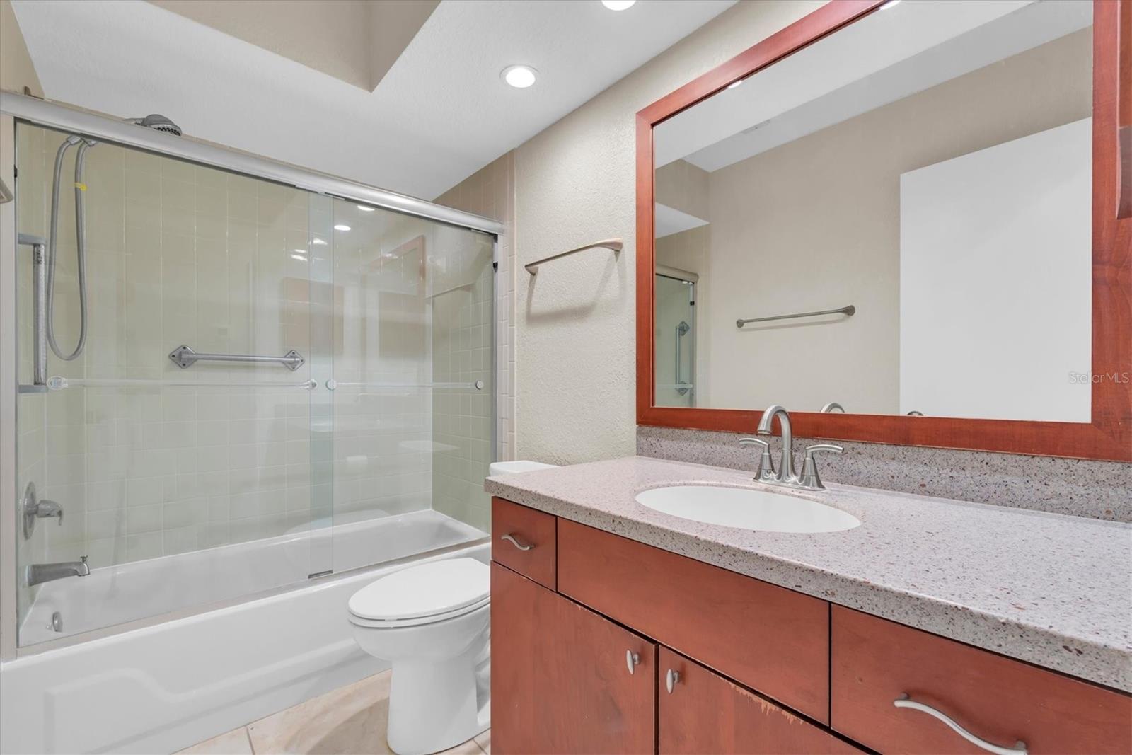 CHATEAUX WOODS CONDO - Residential