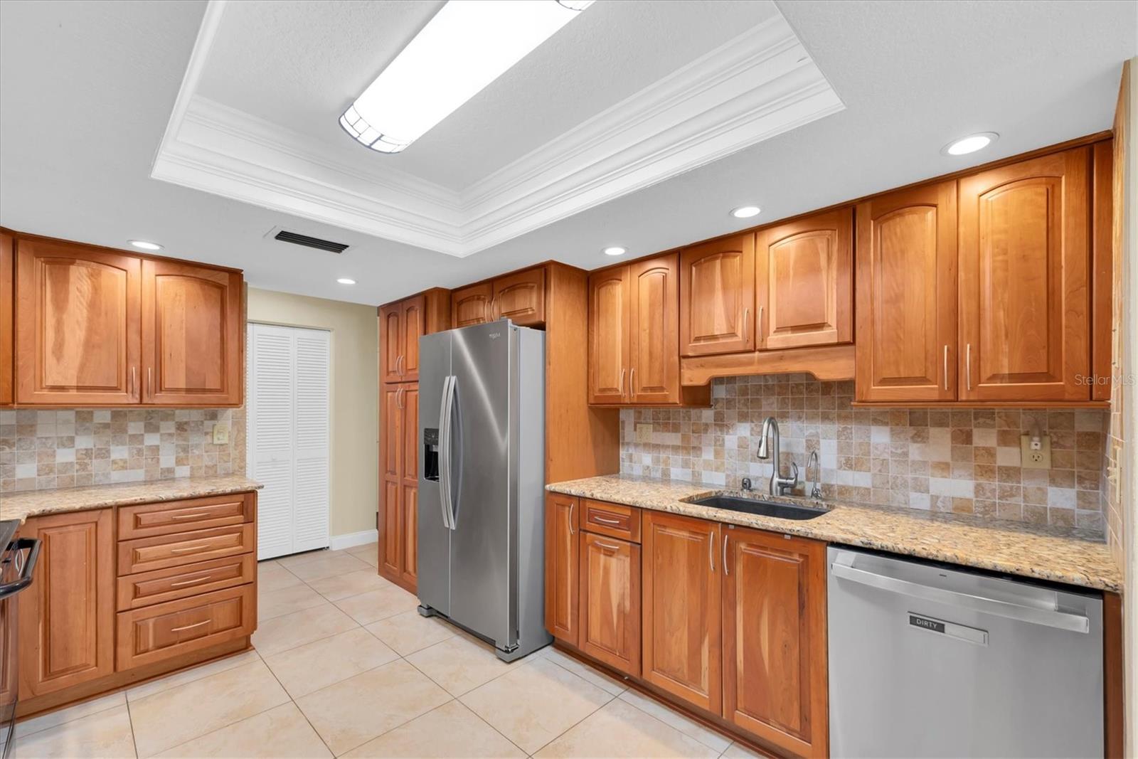 CHATEAUX WOODS CONDO - Residential