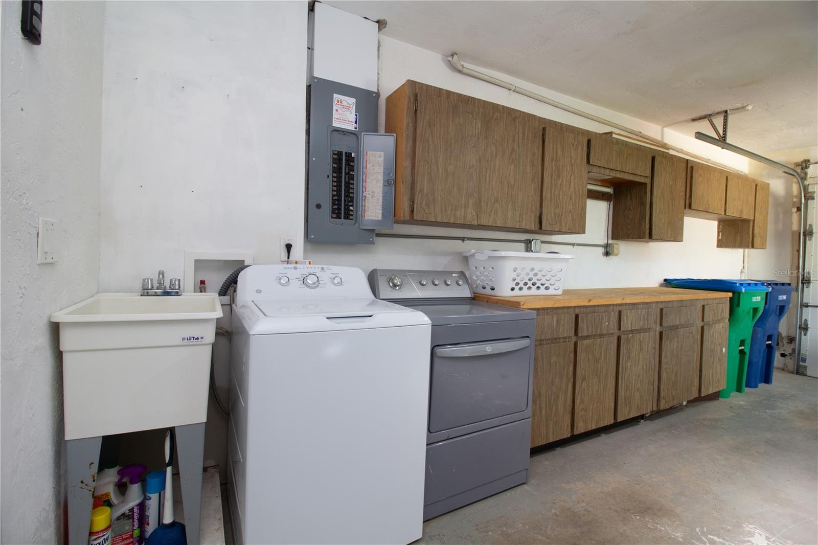 SEMINOLE-ON-THE-GREEN VILLAS - Residential