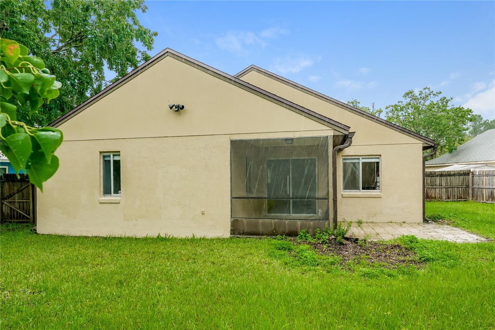 GINGER CREEK - Residential Lease