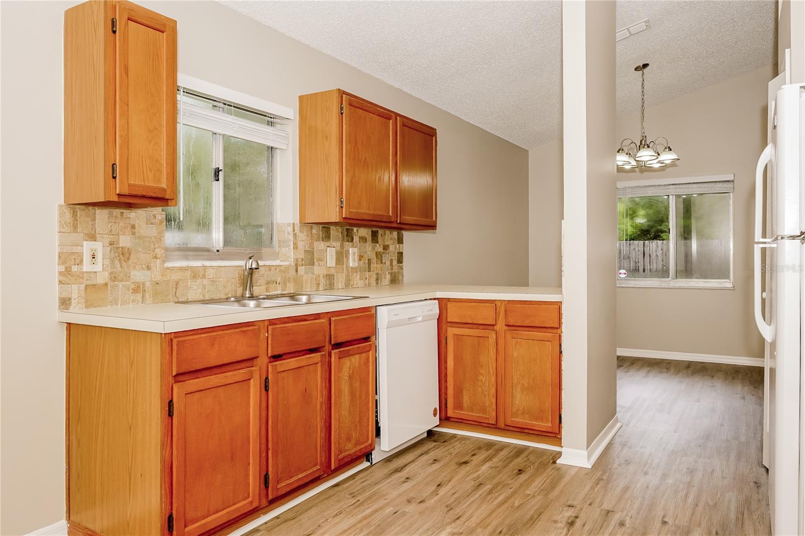 GINGER CREEK - Residential Lease