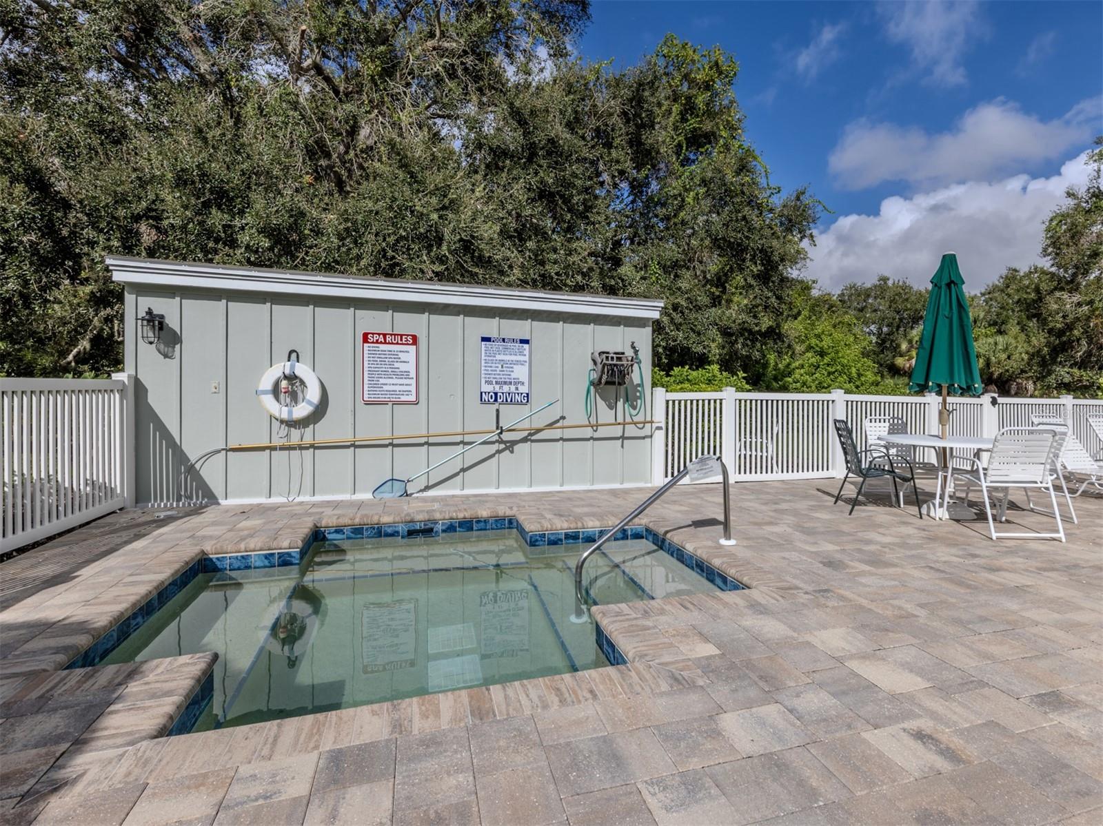 BRIDLE OAKS FIRST ADD - Residential