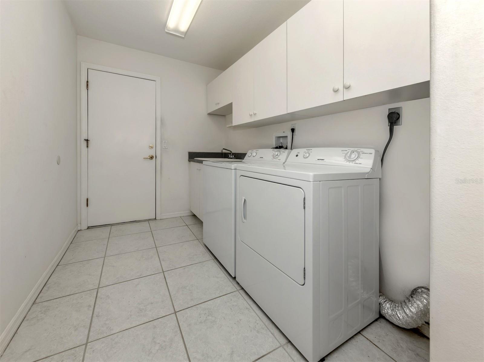 BRIDLE OAKS FIRST ADD - Residential