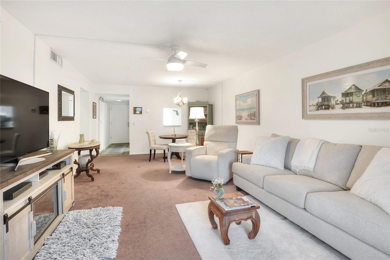 333 LAKE HOWARD DRIVE NW 113D