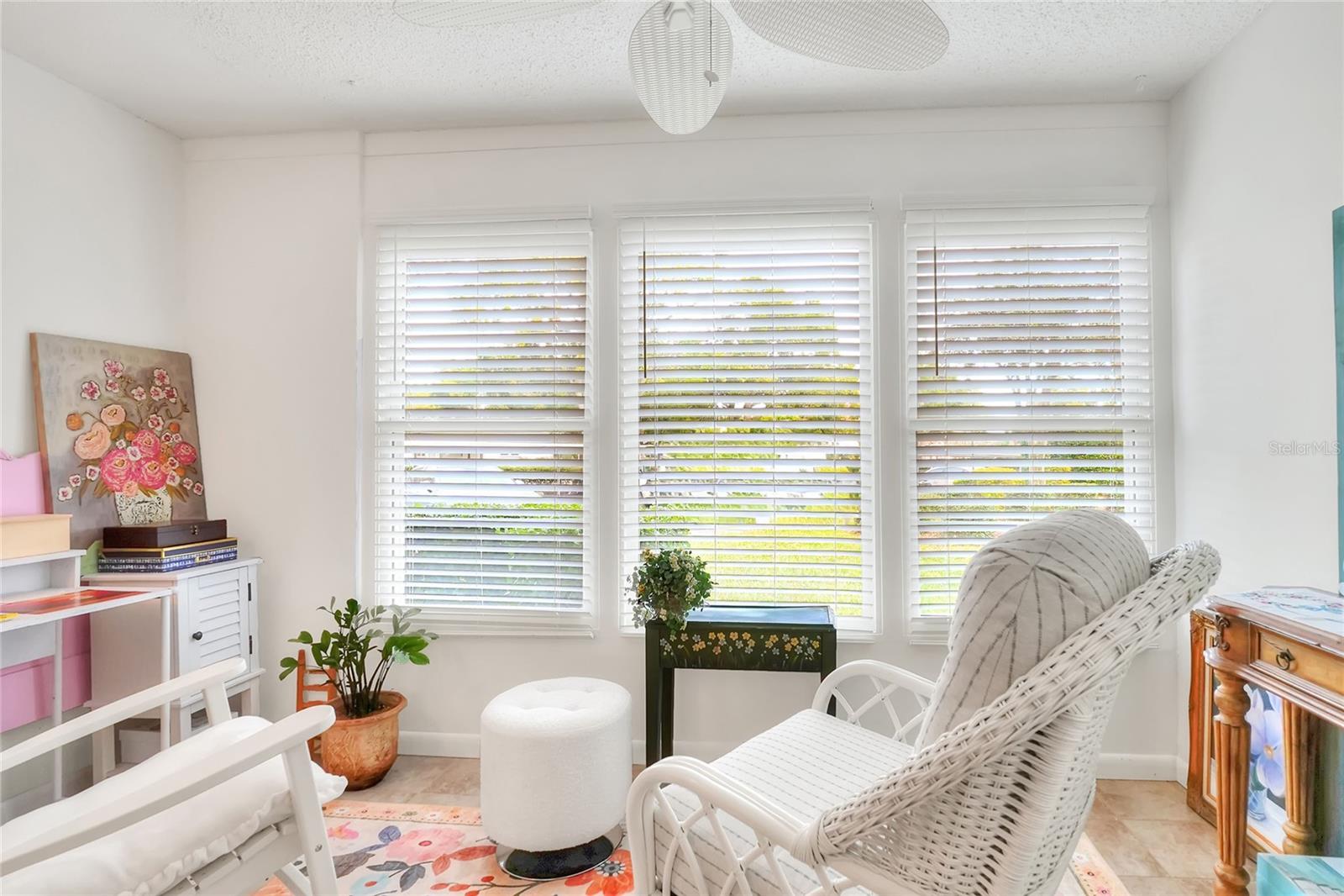 333 LAKE HOWARD DRIVE NW 113D