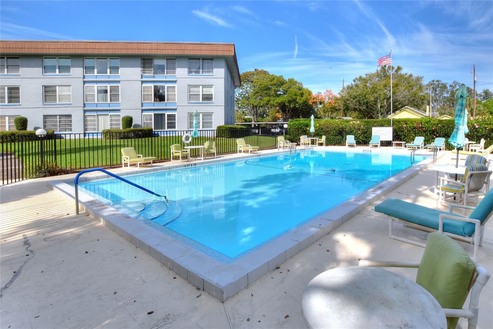 IMPERIAL HARBOURSPHASES 01 & 02 - Residential