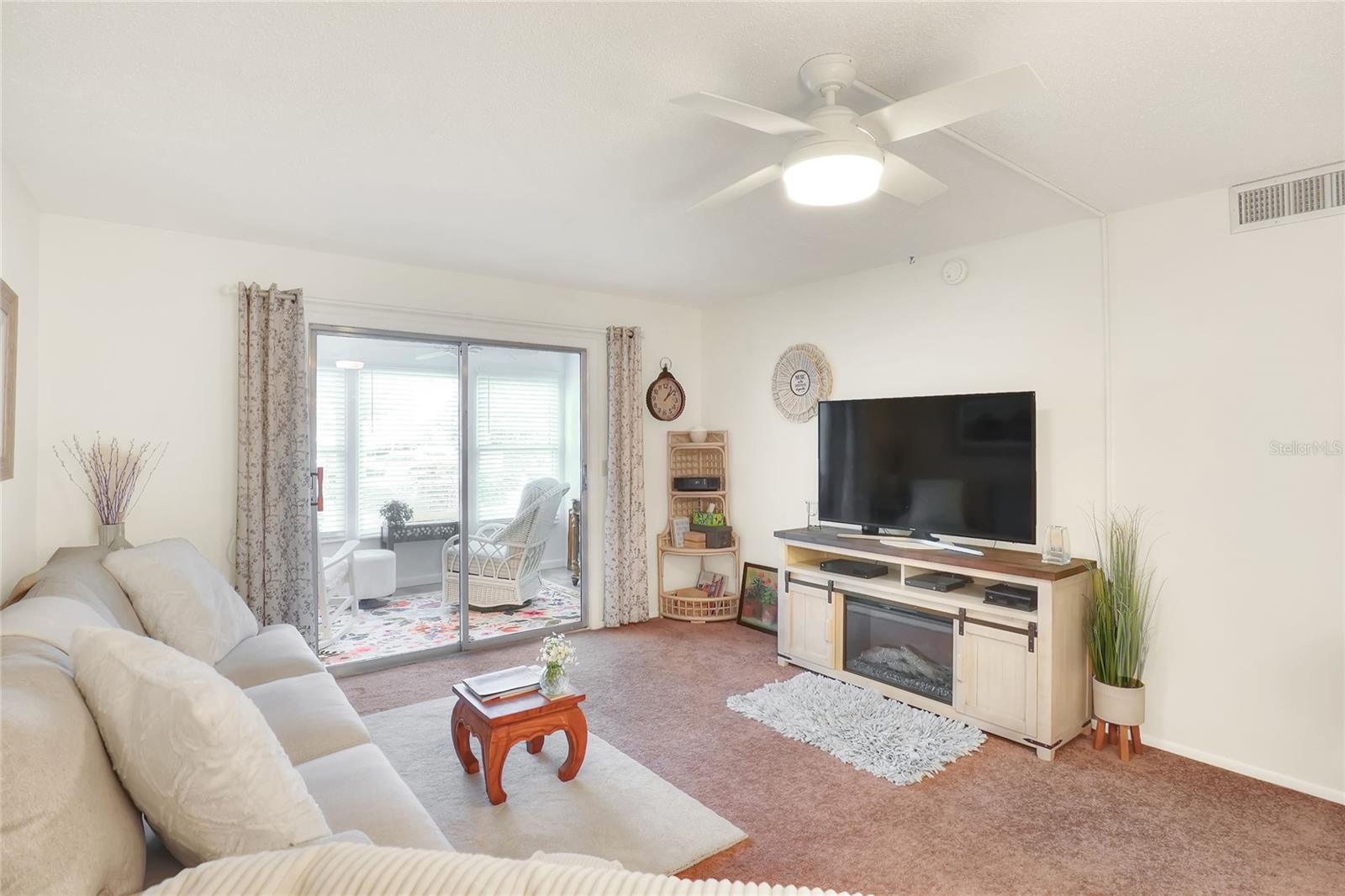 333 LAKE HOWARD DRIVE NW 113D