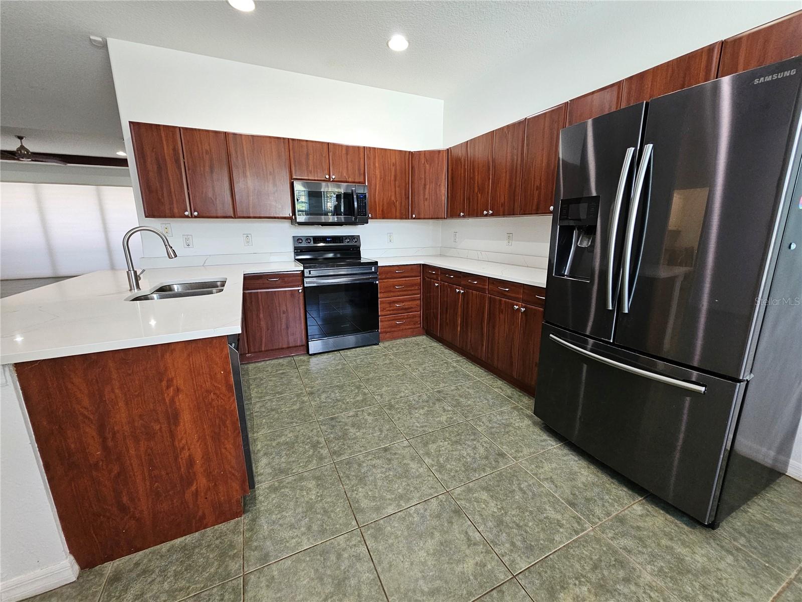 MOCKINGBIRD PLACE - Residential Lease