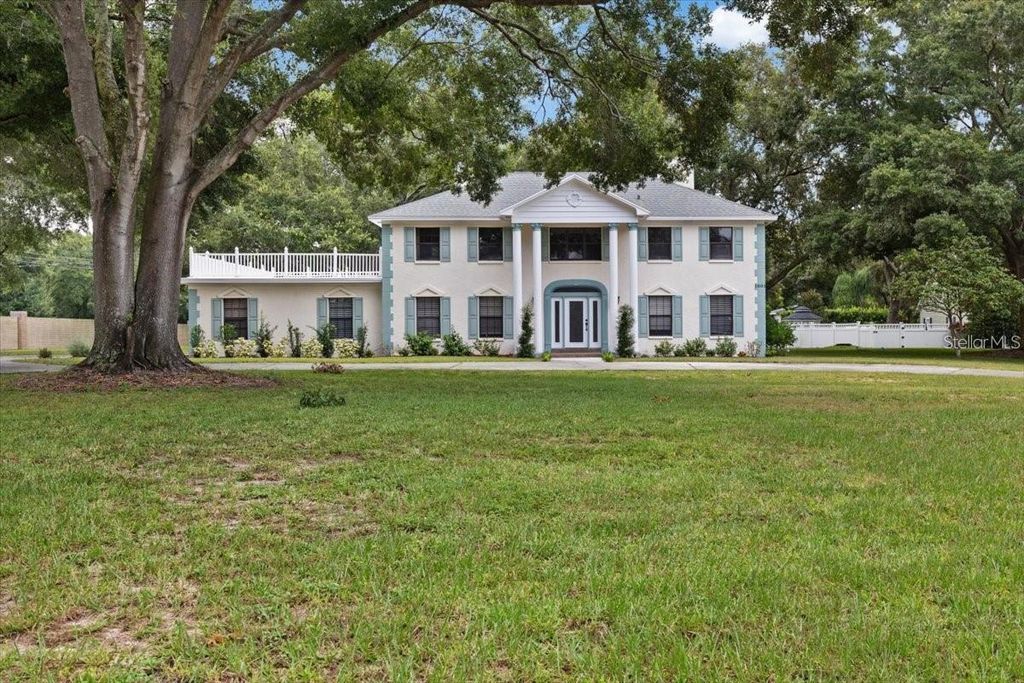 Photo of 1001 Edgemont Place, Brandon, FL 33511 (MLS # O6363586)