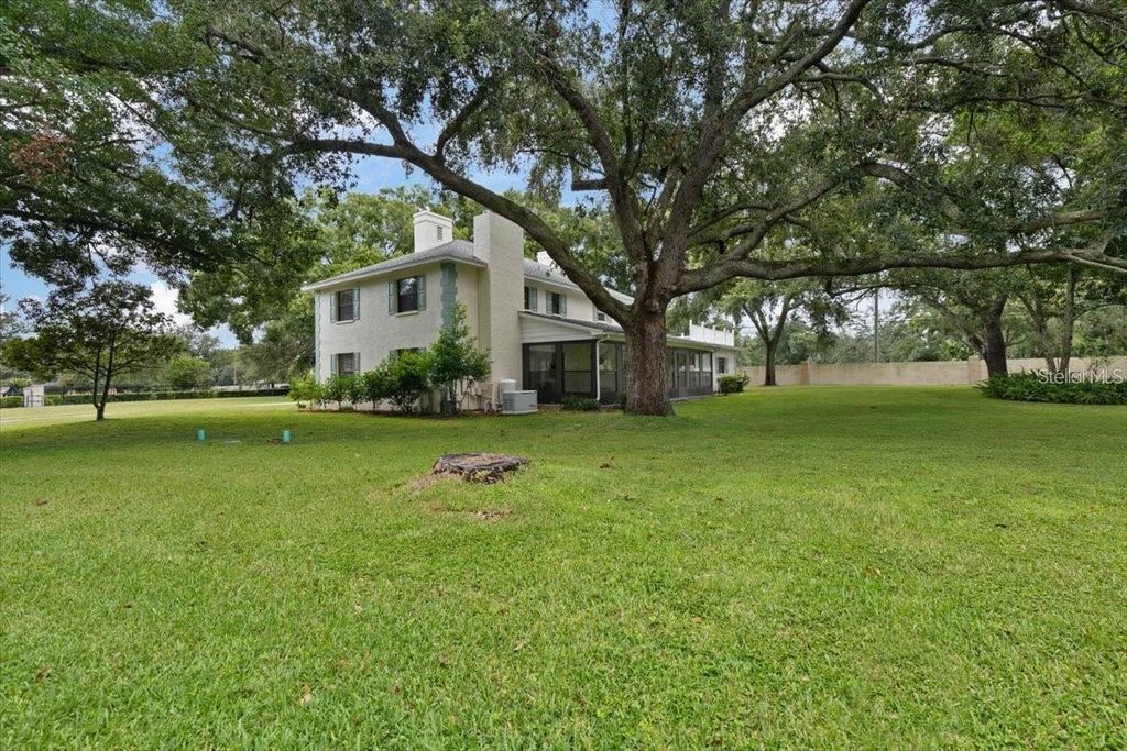 Photo of 1001 Edgemont Place, Brandon, FL 33511 (MLS # O6363586)