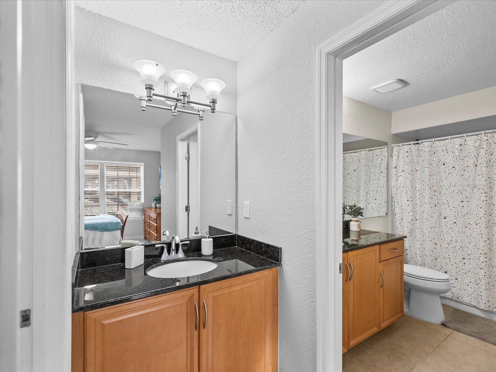 BENTLEY AT COBBS LANDING CONDO THE - Residential