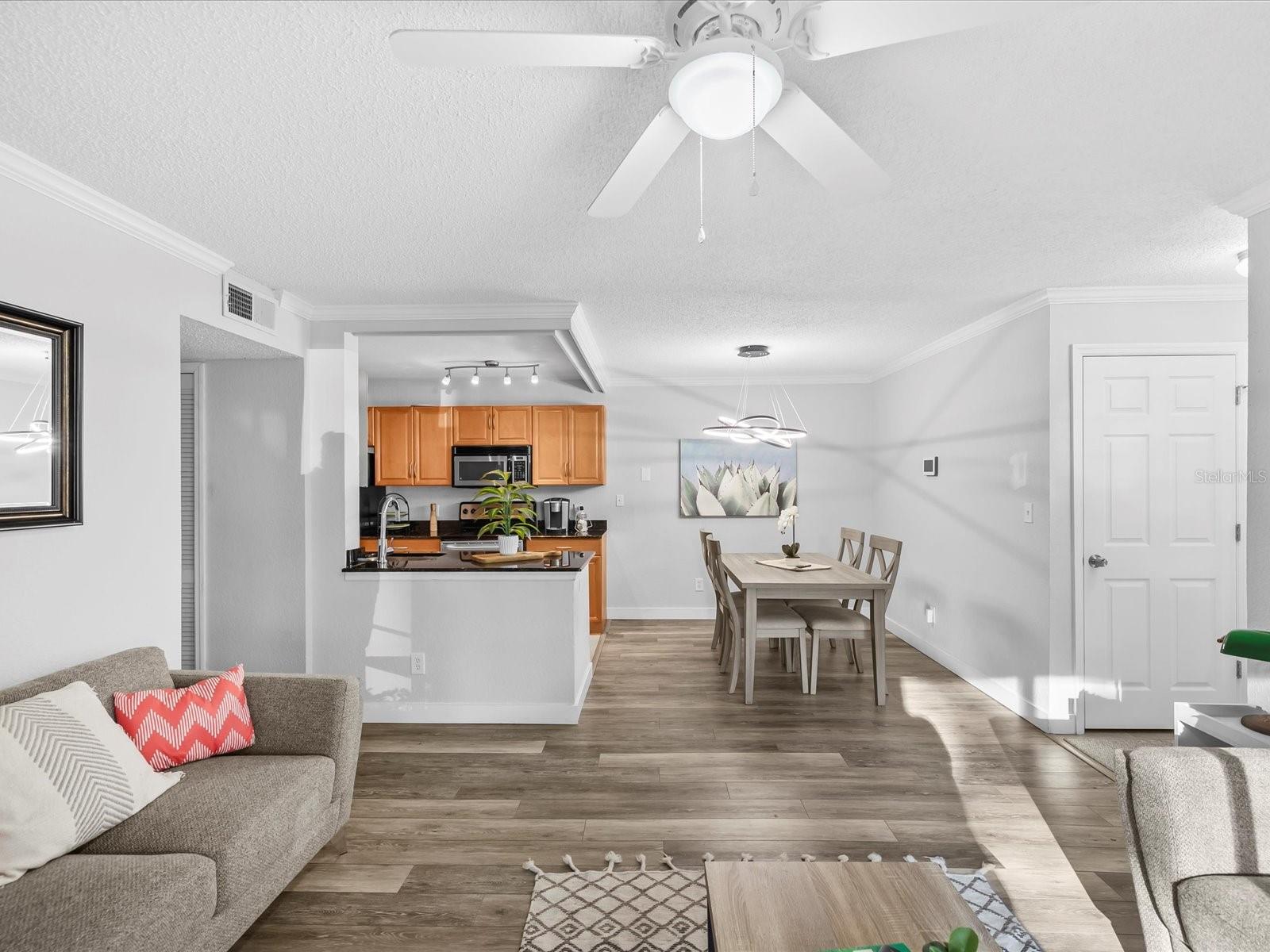 BENTLEY AT COBBS LANDING CONDO THE - Residential