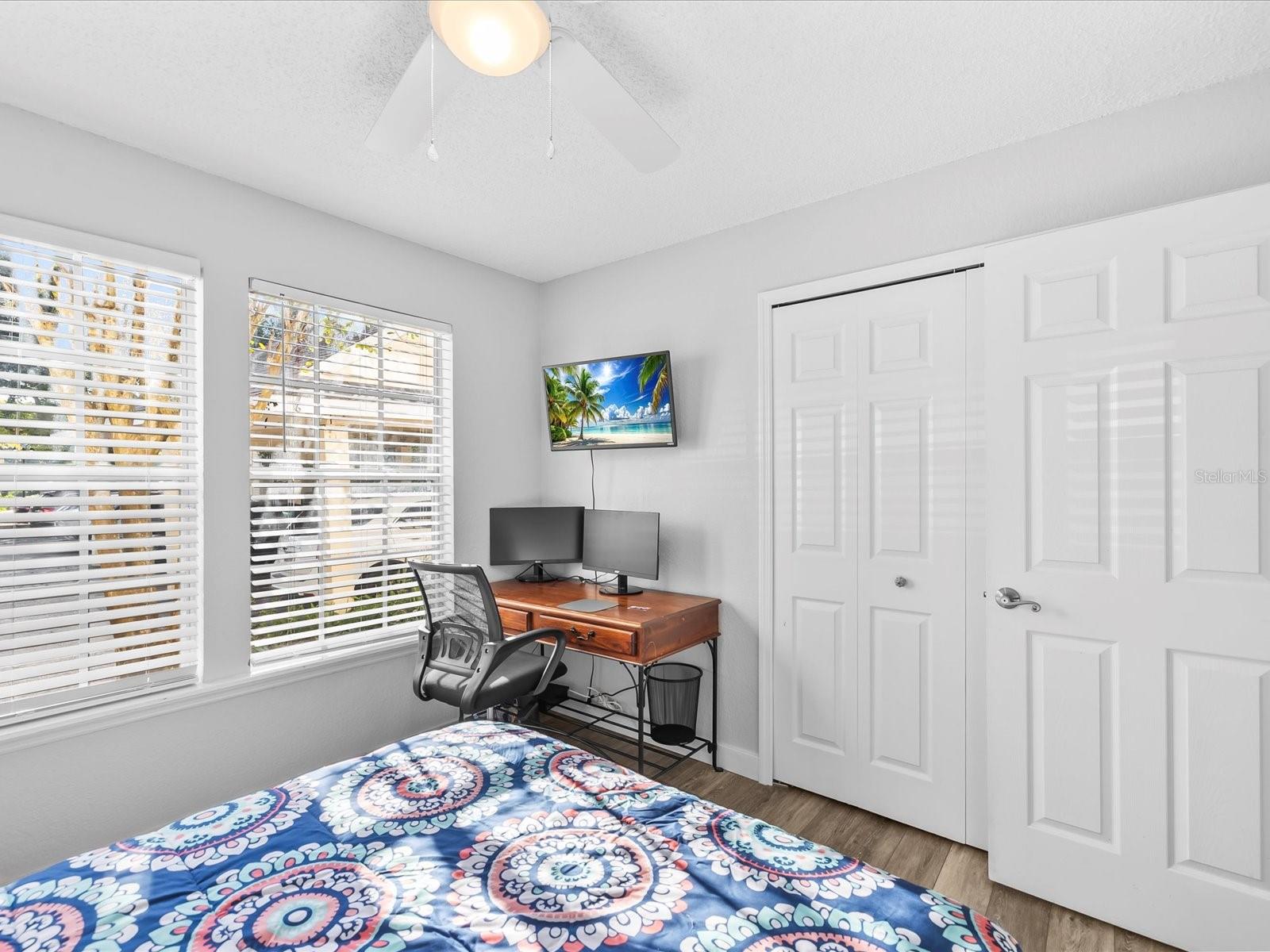 BENTLEY AT COBBS LANDING CONDO THE - Residential