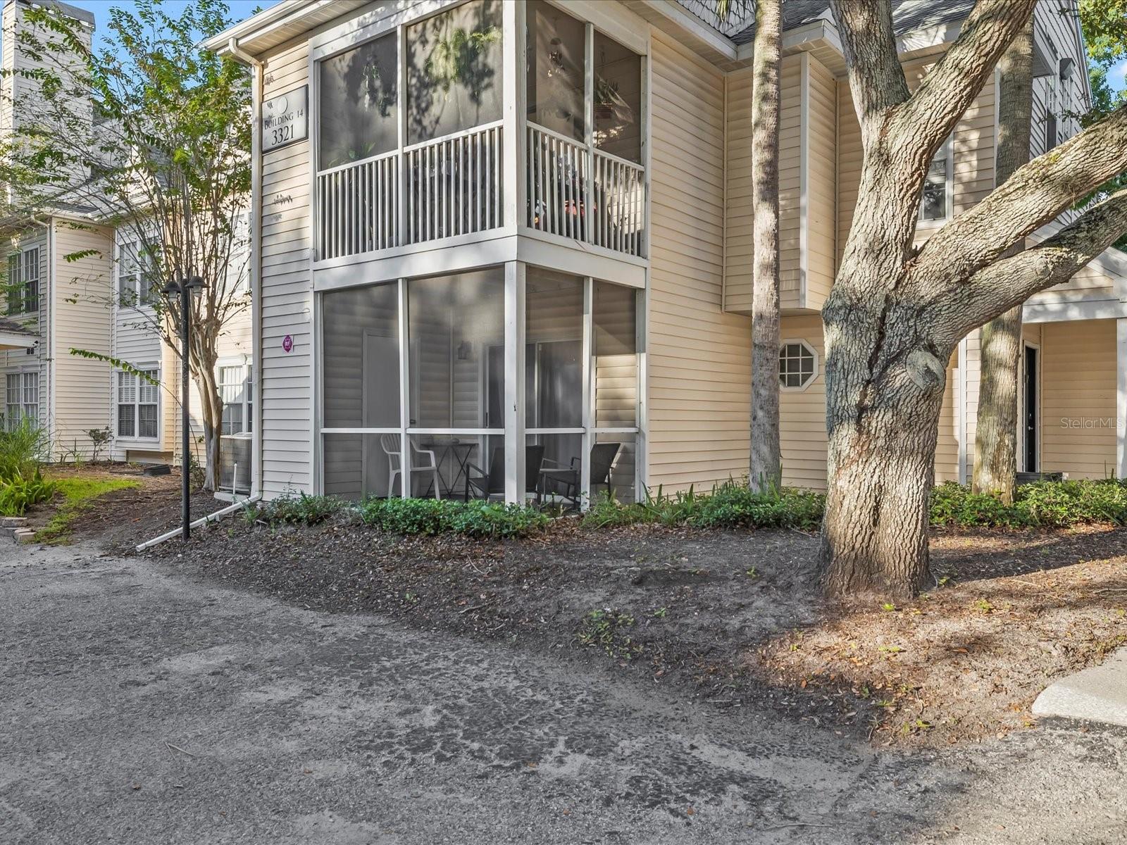 BENTLEY AT COBBS LANDING CONDO THE - Residential