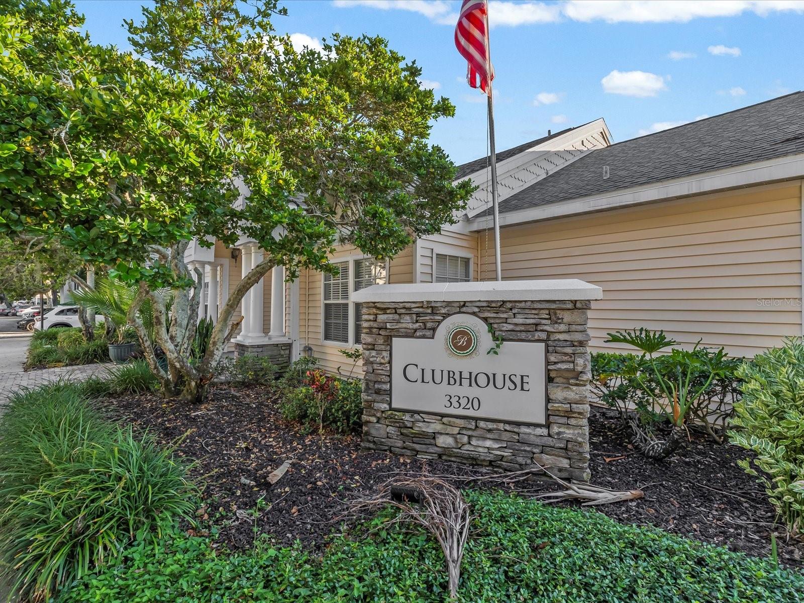 BENTLEY AT COBBS LANDING CONDO THE - Residential