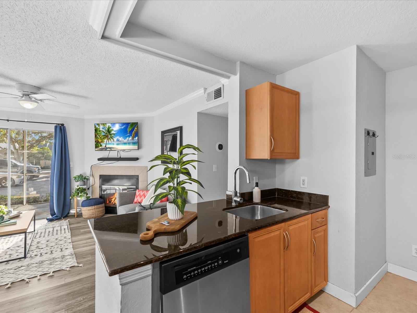 BENTLEY AT COBBS LANDING CONDO THE - Residential