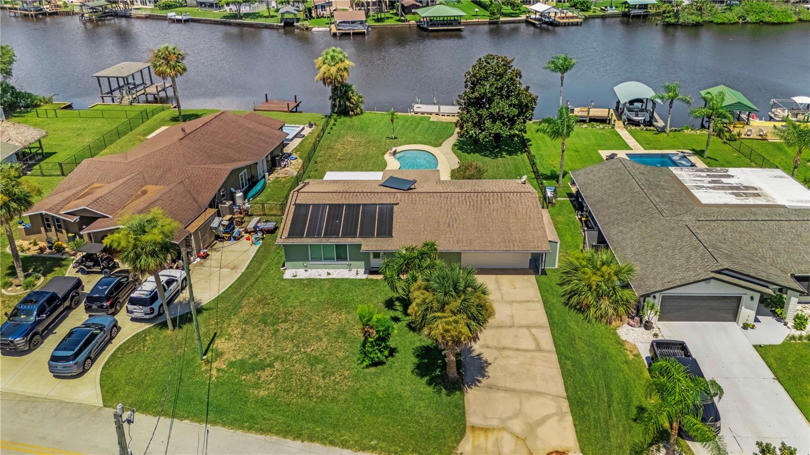 988 SHOCKNEY DRIVE