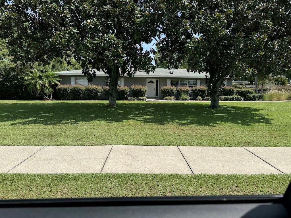 Photo of 3830 Clubhouse Road, Lakeland, FL 33812 (MLS # R4910068)