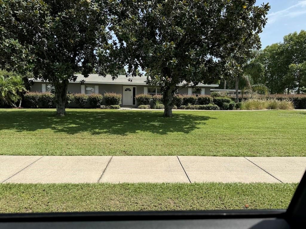 Photo of 3830 Clubhouse Road, Lakeland, FL 33812 (MLS # R4910068)