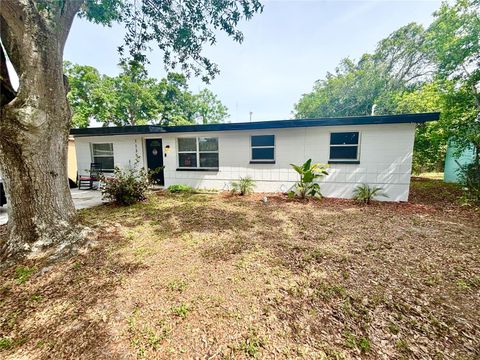 Photo of 1135 7th Street N, Safety Harbor, FL 34695 (MLS # TB8501099)