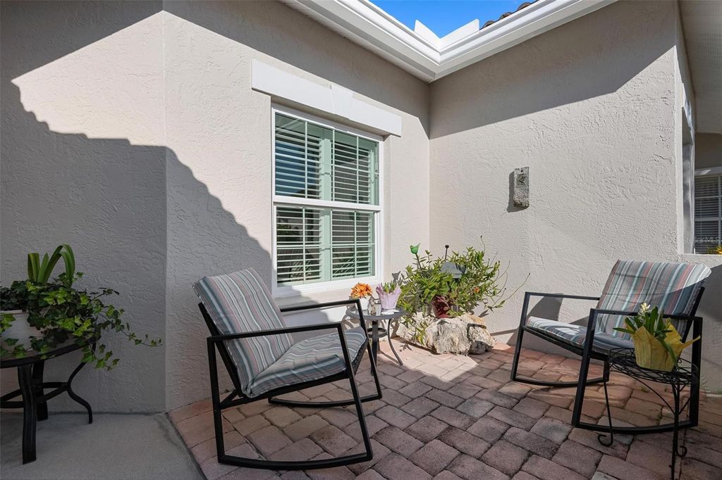 Photo of 649 Back Nine Drive, Venice, FL 34285 (MLS # N6142943)