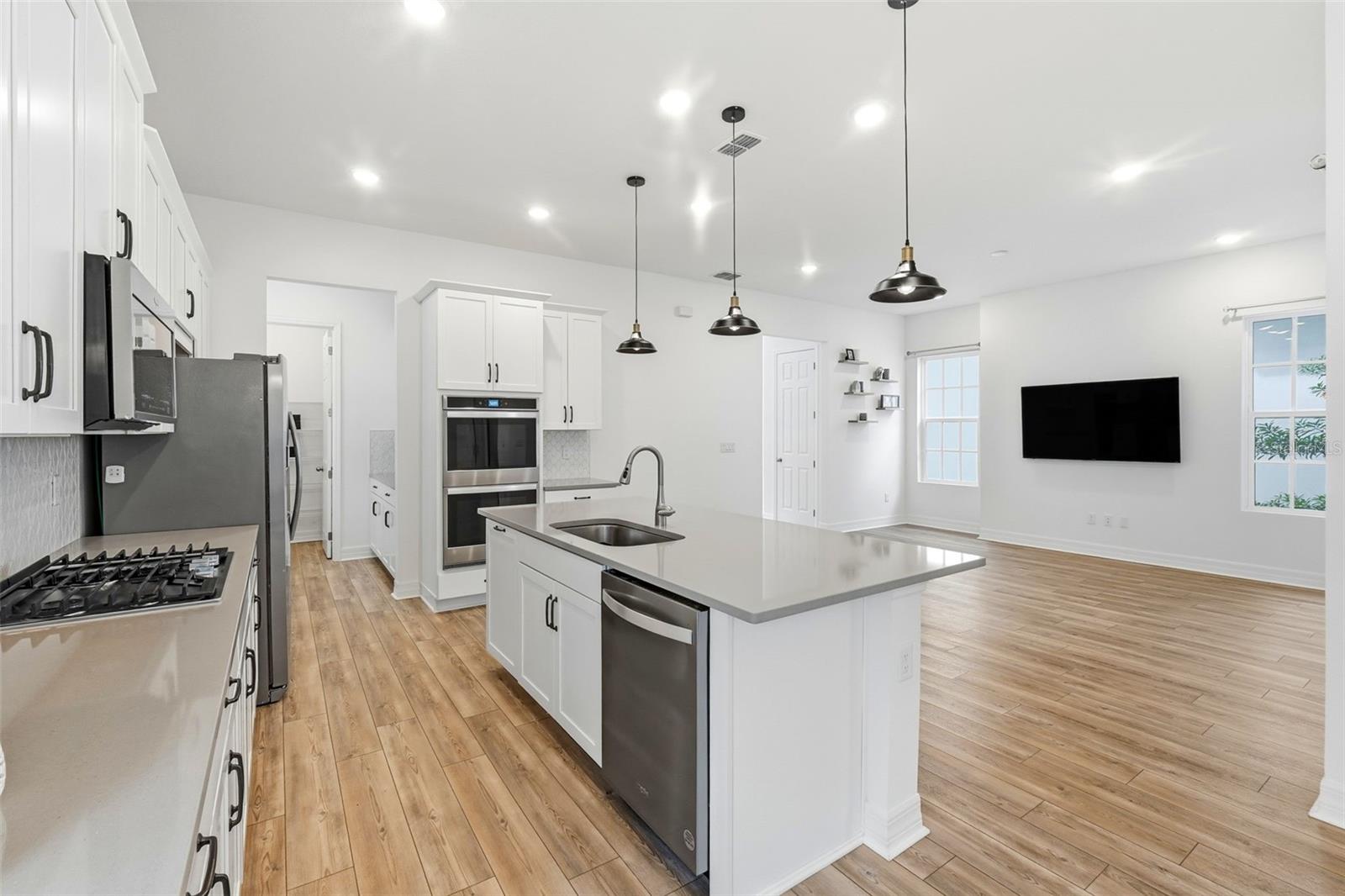 CELEBRATION ISLAND VILLAGE PH 1B - Residential Lease